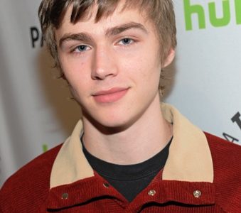 Miles Heizer