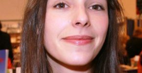 Lolita Séchan at the Paris Salon in 2007